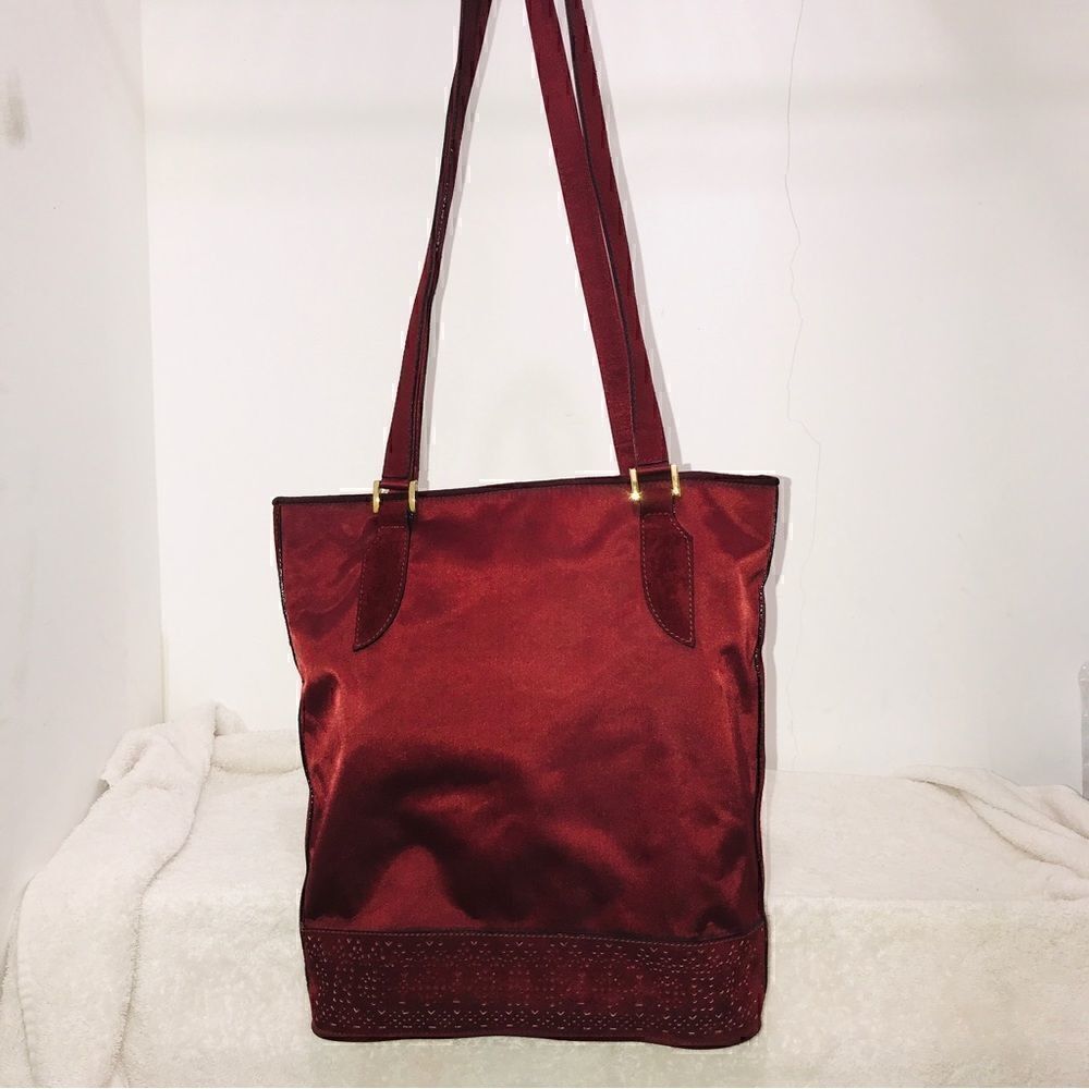 Fendi tote   - Picture 4 of 11